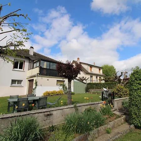 Location De Gite En Auvergne: Confort, Activites Nature Et Proximite Sites Historiques - Fr-1-742-544